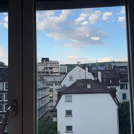 Side Center In Friendly Area Appartement