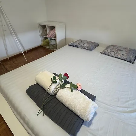 Appartement Side Center In Friendly Area